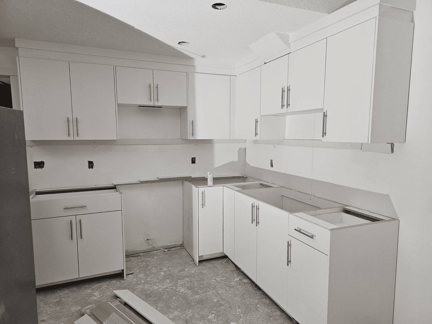 Timeless Elegance: White Kitchen Design - Luxe Kitchen Cabinets